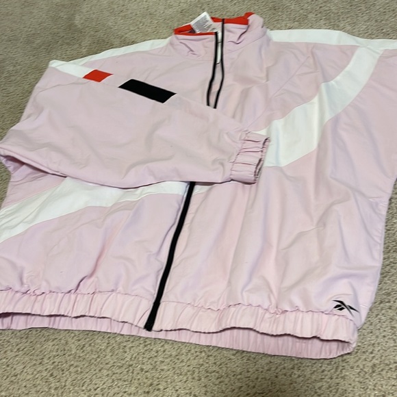Oversized Reebok pink white and red windbreaker - Picture 3 of 3